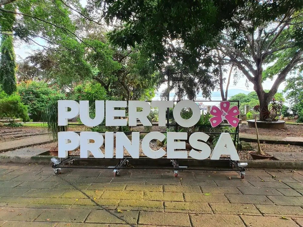 Philippines: Wonders of Heritage & Nature