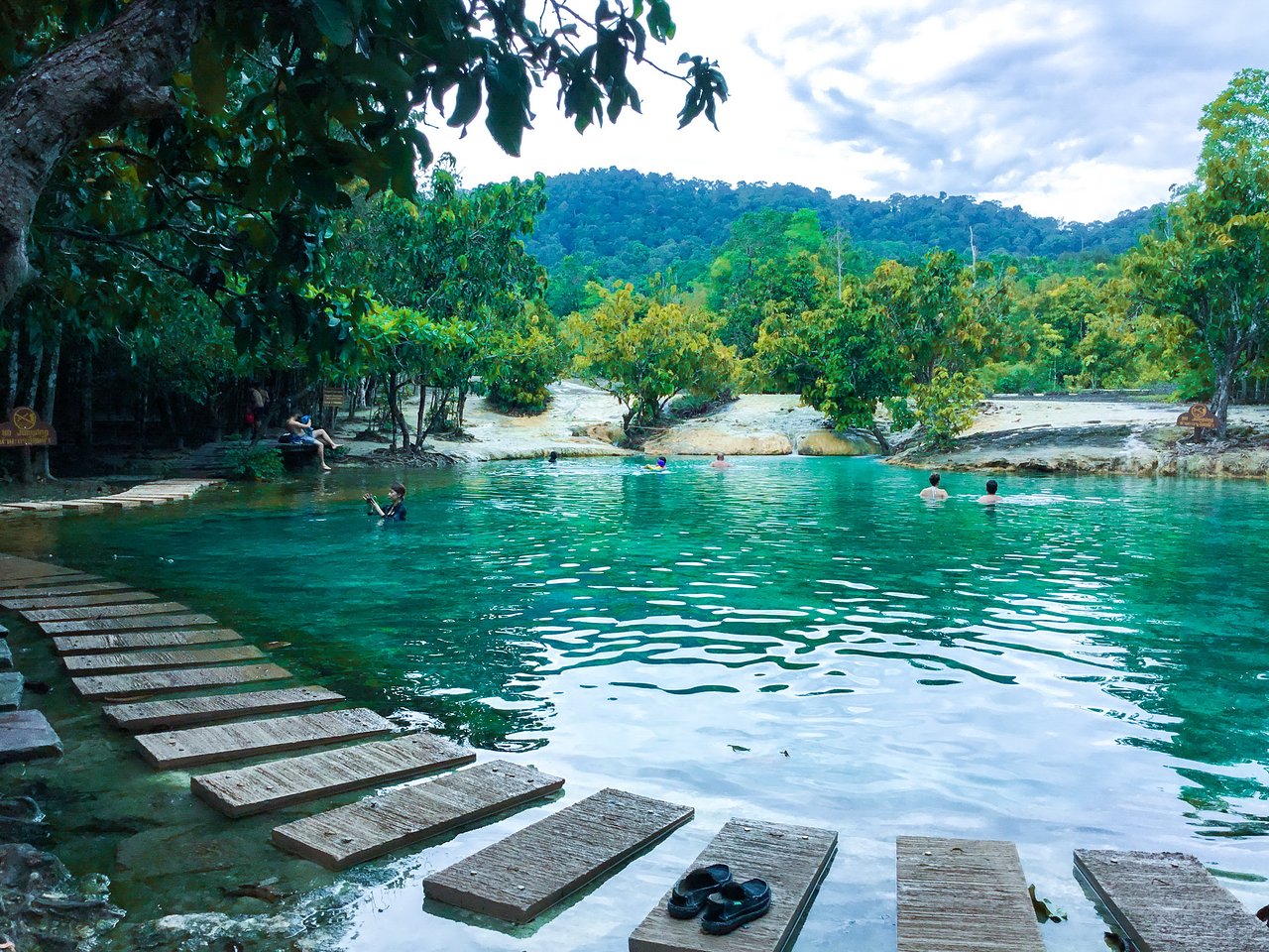 Emerald Pool & Hot Springs