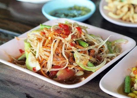 Som Tam (Papaya Salad)