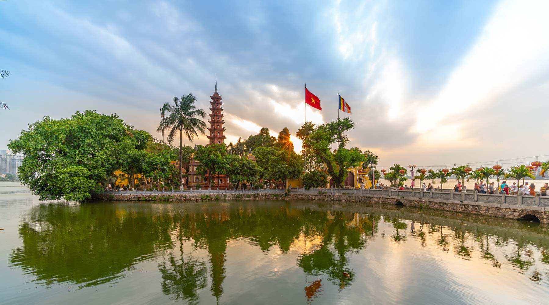 Tran Quoc Pagoda (West Lake)